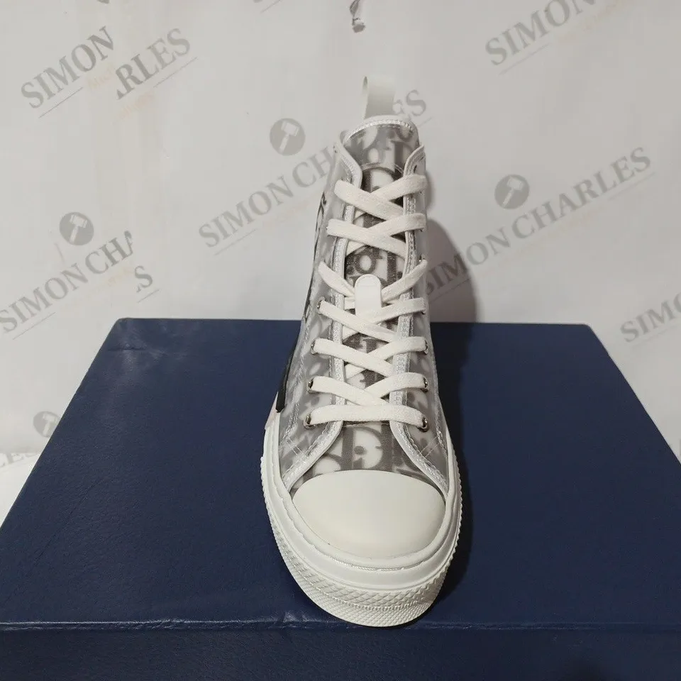 CHRISTIAN DIOR STUSSY B23 HIGH OBLIQUE SHAWN BEE - EUR 39