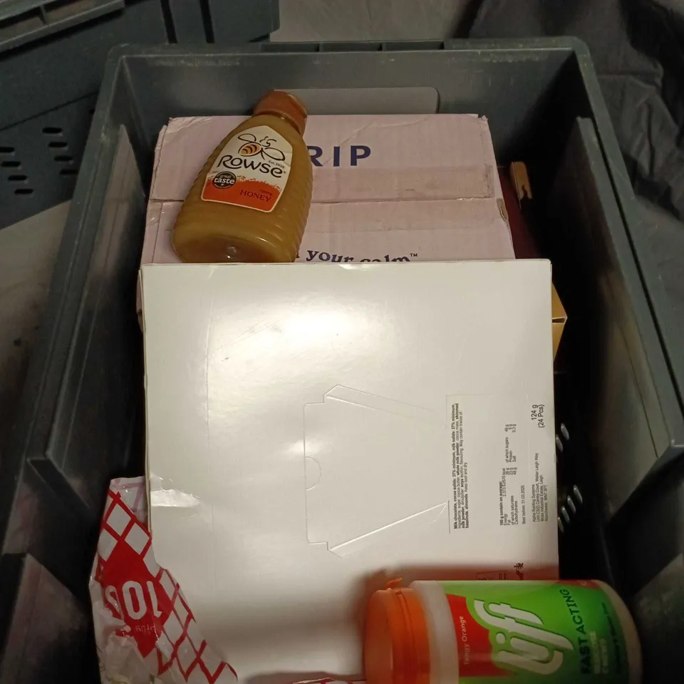 APPROXIMATELY 8 ASSORTED FOOD AND DRINK ITEMS INCLUDING LIFT GLUCOSE CHEWS ROWSE HONEY AND PURGATORY WHITE CHILLI CHOCOLATE