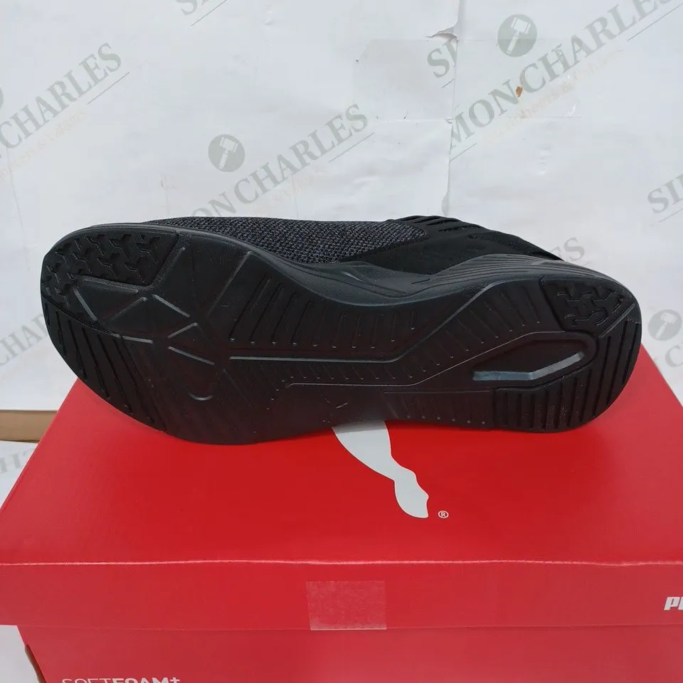 BOXED PAIR OF PUMA DISPERSE XT-2 TRAINERS - BLACK / SIZE: 10.5 UK