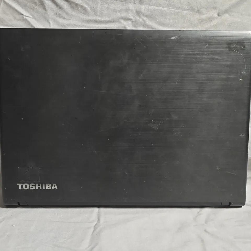 TOSHIBA SATELLITE PRO R40-C LAPTOP 