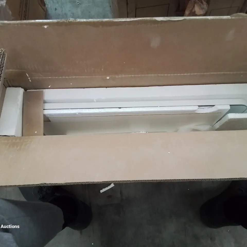 BOXED MIRRORED BATHROOM CABINET IN WHITE