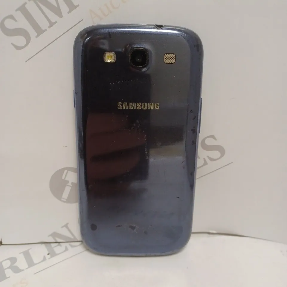SAMSUNG GALAXY S3 SMARTPHONE