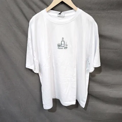 PARLEZ OVERSIZED WHITE ORGANIC COTTON T‑SHIRT – LOGO BOTTLE GRAPHIC, SIZE M
