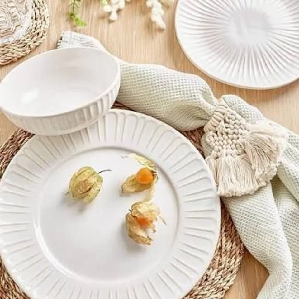 THE VERY COLLECTION LILLE 12-PIECE DINNER SET