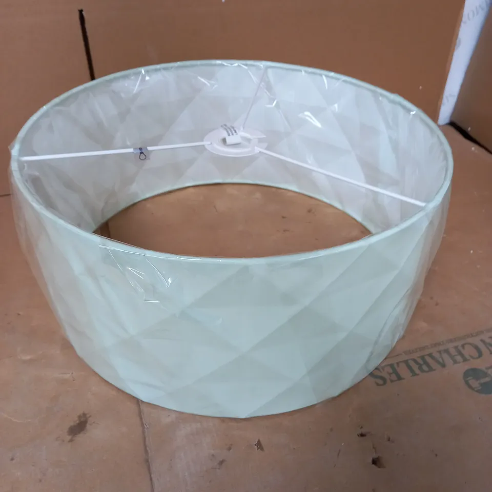 DAR AISHA EASY FIT GREEN TEXTURED ROUND LAMP SHADE