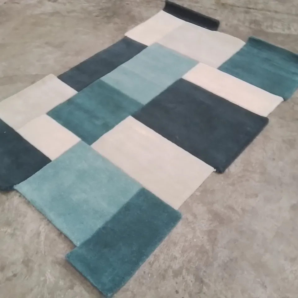 QUALITY DESIGNER AREA RUG - APPROXIMATELY 175X115CM