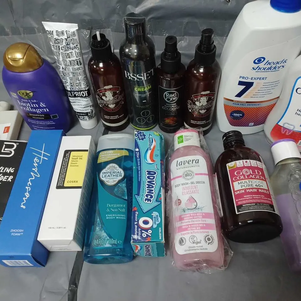 LOT OF APPROXIMATELY 20 ASSORTED HEALTH AND BEAUTY ITEMS TO INCLUDE GOLD COLLAGEN MULTIDOSE 40+, CORSODYL MOUTHWASH AND COSRX ADVANCED SNAIL 96