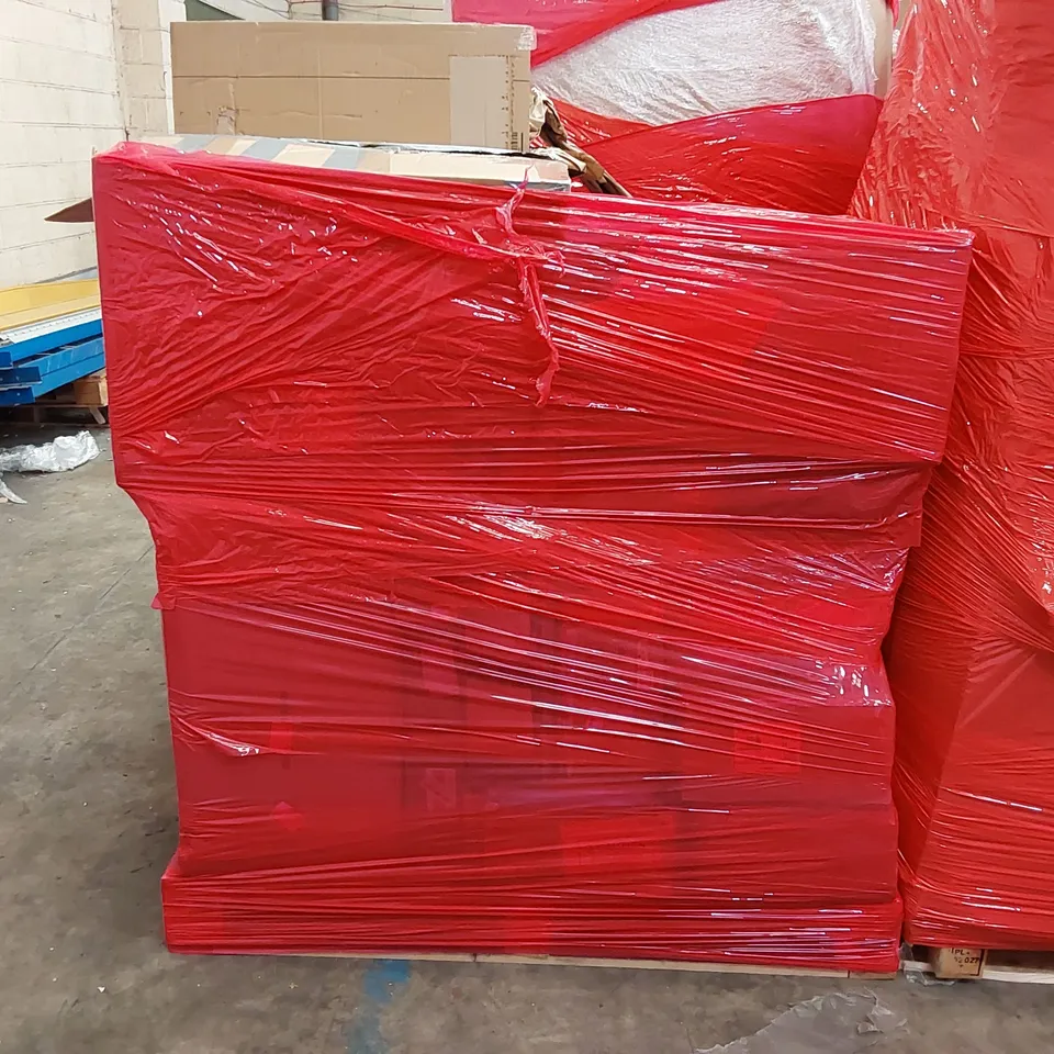 PALLET OF ASSORTED ITEMS INCLUDING: OFFICE CHAIR, COOKER HOOD, MEMORY FOAM MATTRESS TOPPER