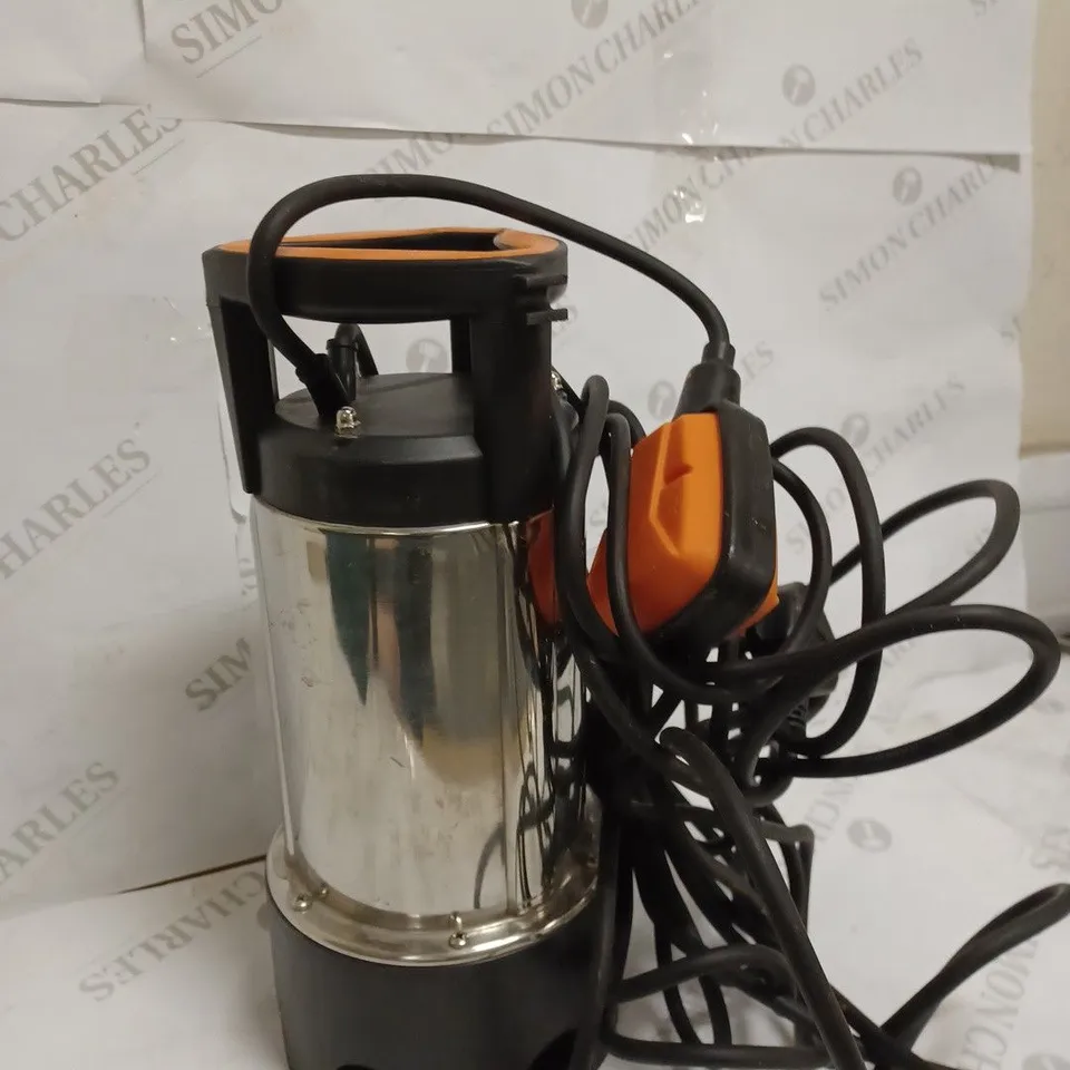 TERRATEK 1100W SUBMERSABLE PUMP