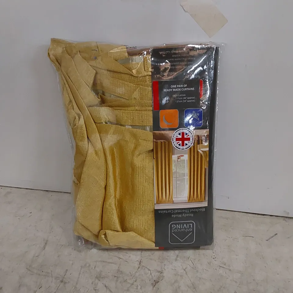 BAGGED WALLER ROOM DARKENING PENCIL PLEAT CURTAINS - OCHRE // SIZE: 117 X 137cm