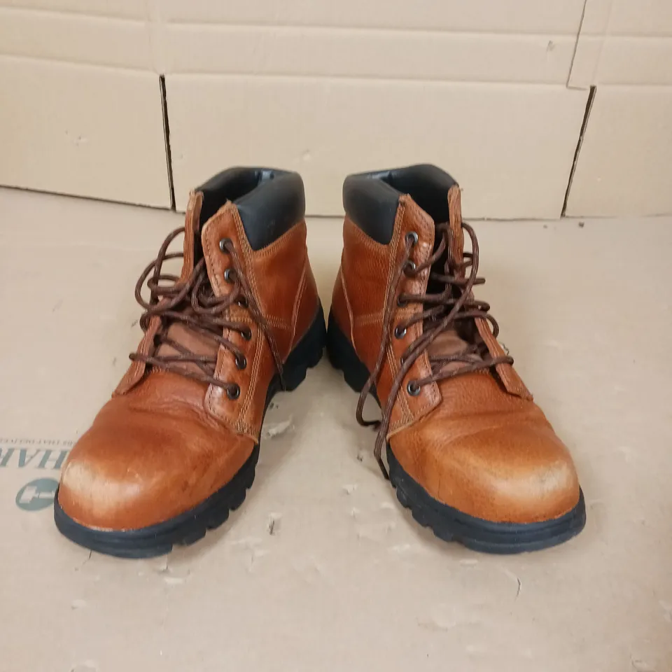 SKECHERS WORKSIRE ST WORK LACE BOOTS BROWN SIZE 10