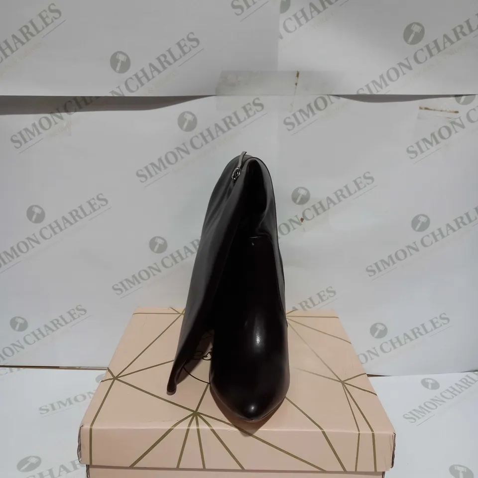 ESSEX GLAM BROWN SYNTHENTIC LEATHER BOOTS - EU 39