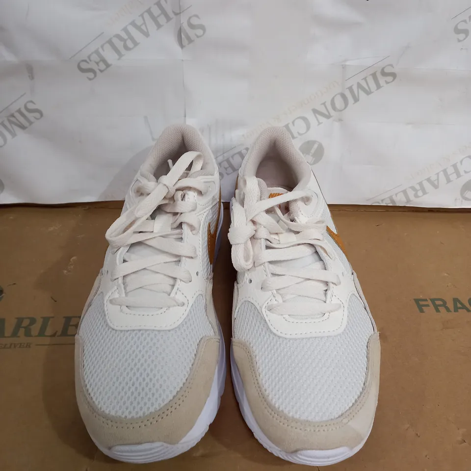 NIKE AIR MAX SC FOSSIL TRAINERS SIZE 5
