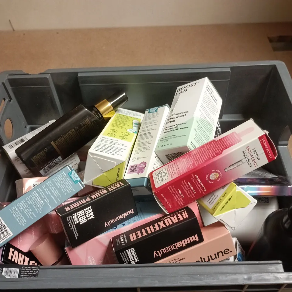 BOX OF APPROXIMATELY 10 ASSORTED BEAUTY PRODUCTS, INCLUDING NORIZITE ORAL SPRAY, LAURIER ROSE SOAP AND WYPE STARTER KIT