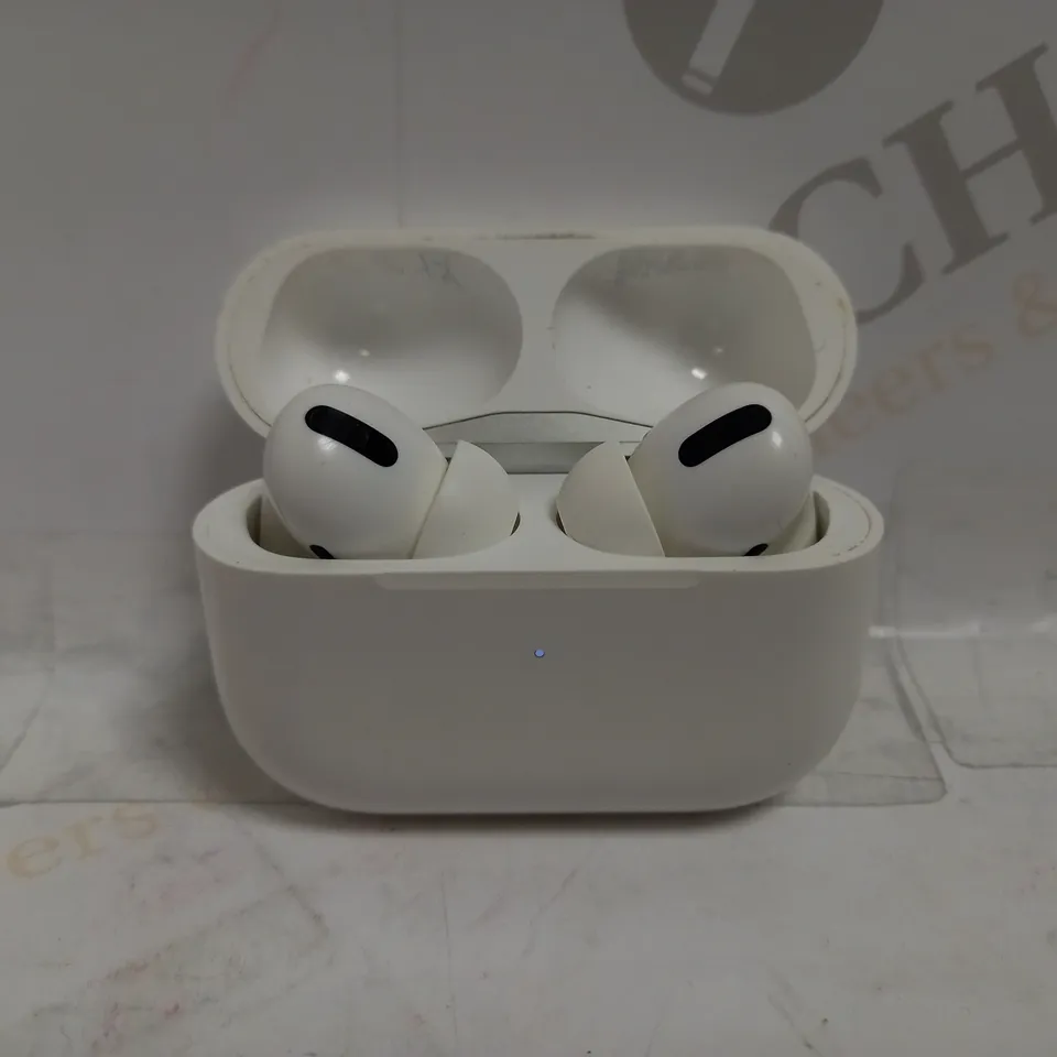 APPLE AIRPODS PRO 