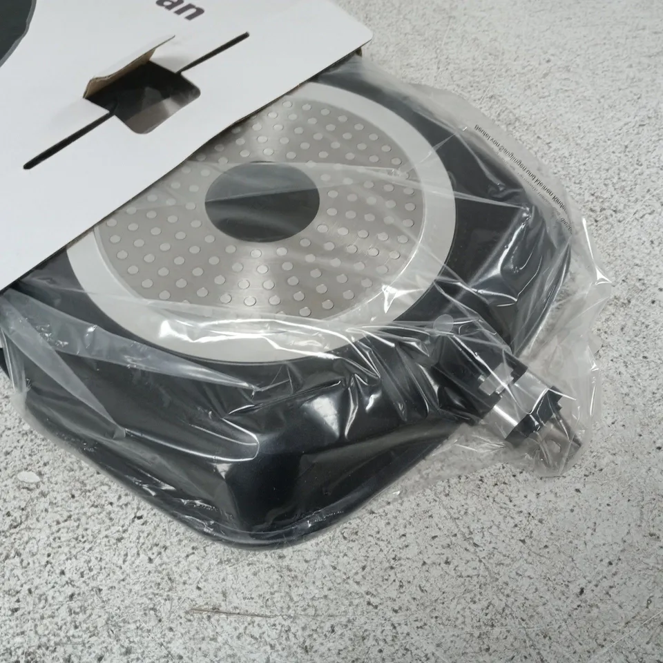 ANDREW JAMES 28CM GRIDDLE PAN – BOXED
