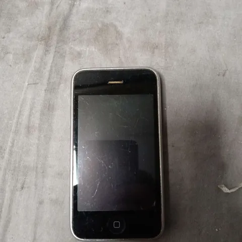 APPLE IPHONE – BLACK – 