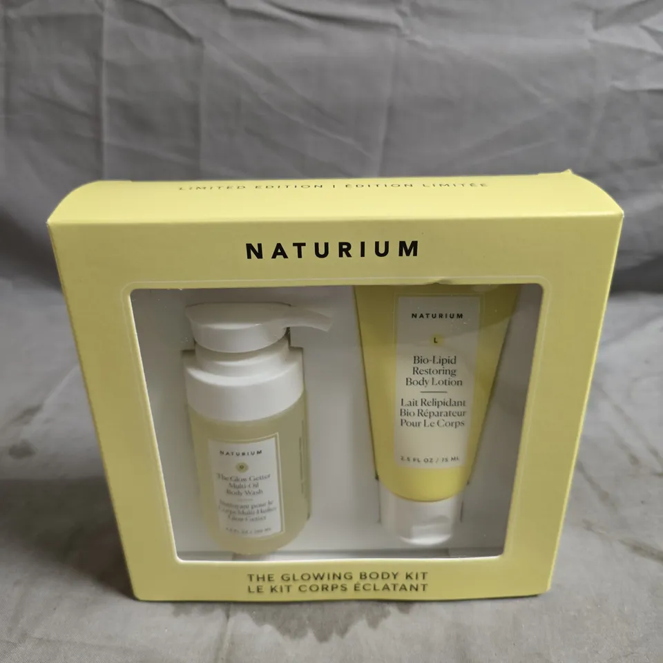 NATURIUM THE GLOWING BODY KIT