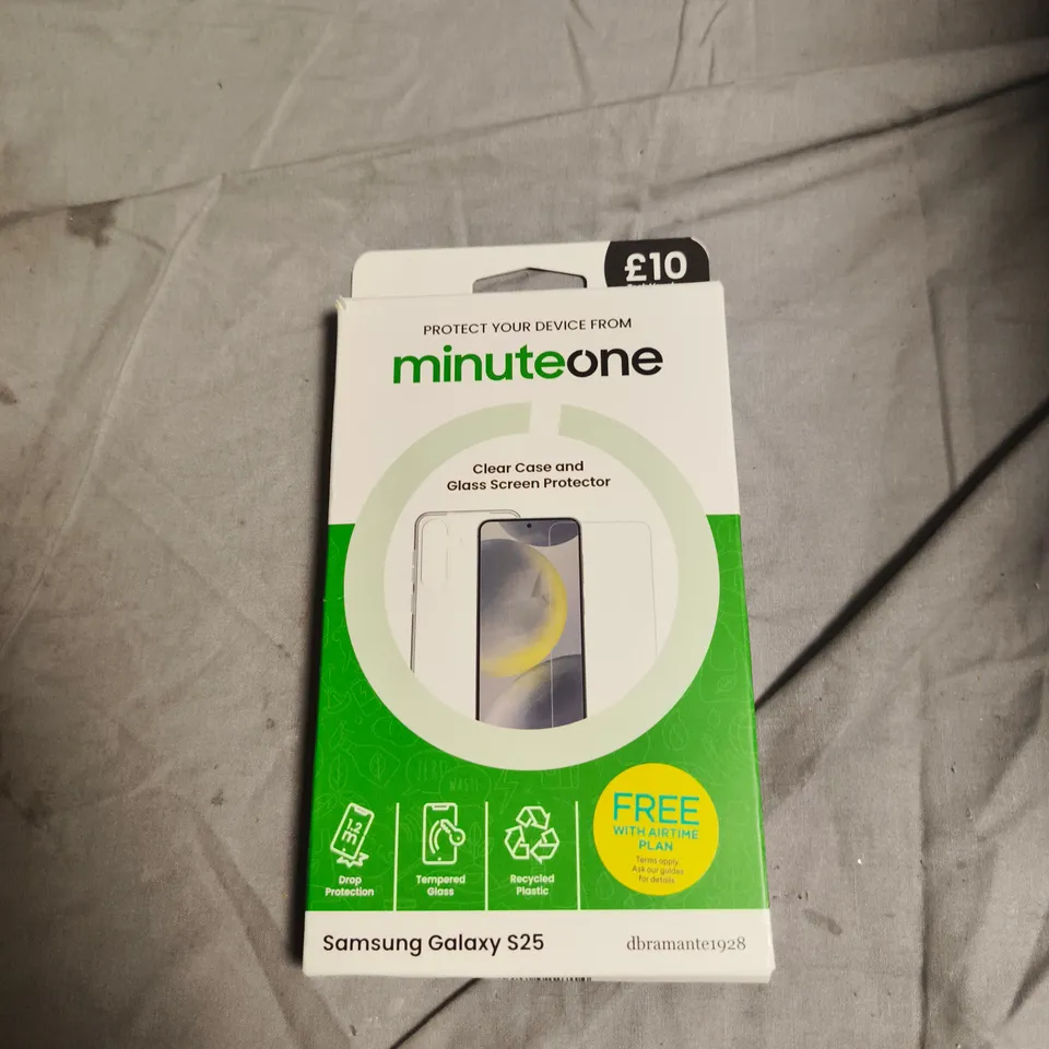 APPROXIMATELY 20 ASSORTED MOBILE PHONE ACCESSORIES INCLUDING MINUTEONE SCREEN PROTECTOR , MINI POCKET POWER BANK AND MAGIC JOHN SCREEN PROTECTOR 