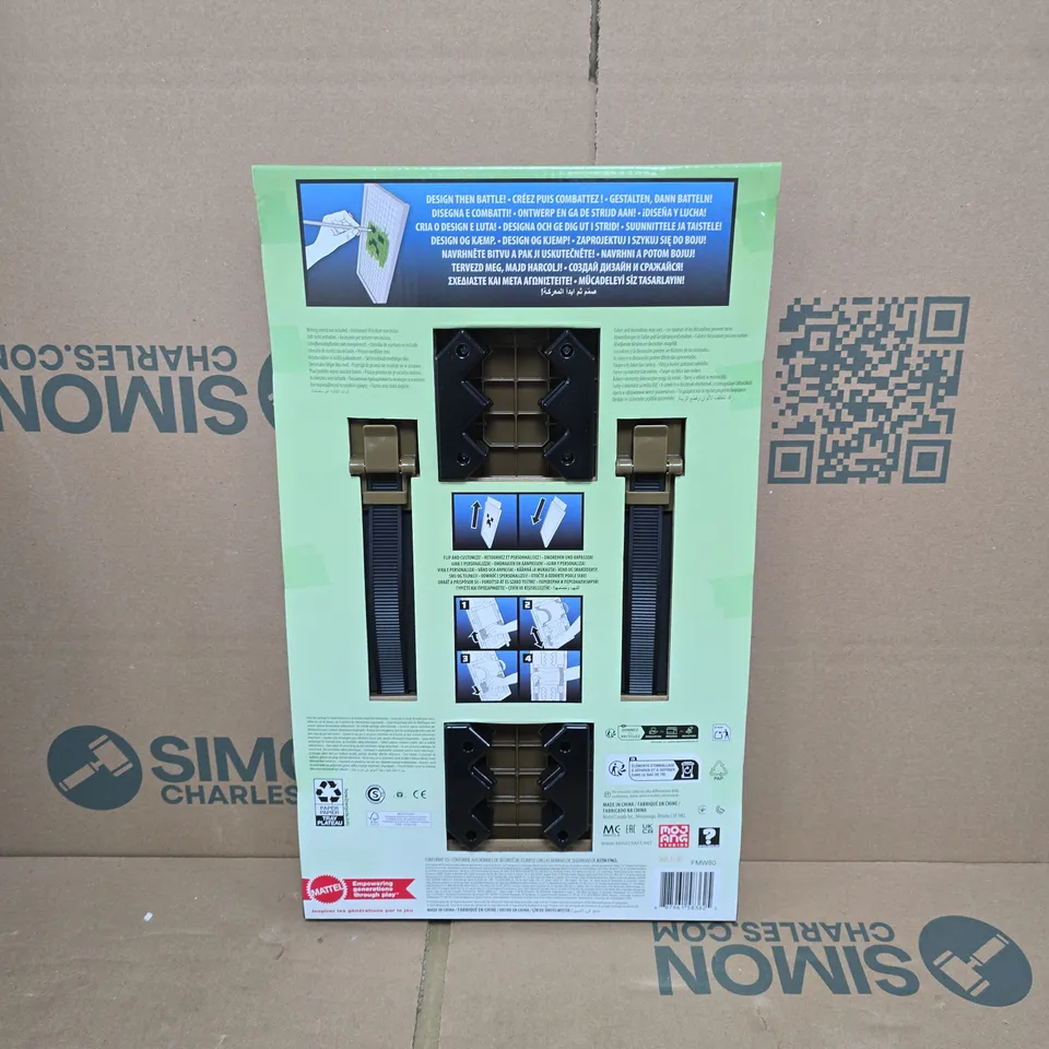 MINECRAFT CUSTOMIZABLE SHIELD – RED (TOY) – BOXED