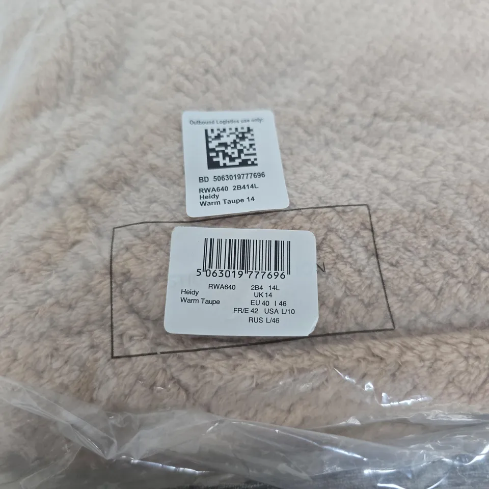 LOT OF 5 BRAND NEW REGATTA ZIP THROUGH JACKETS IN VARIOUS SIZES DESIGNS AND COLOURS
