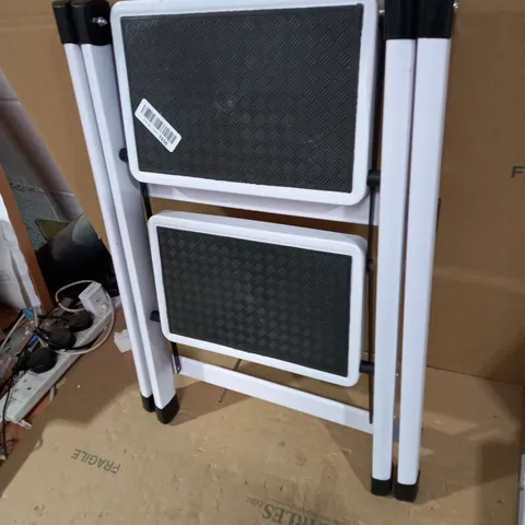 2 STEP SMALL STEP LADDER