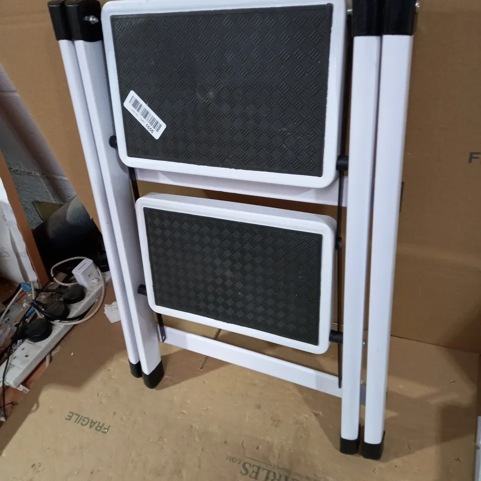 2 STEP SMALL STEP LADDER