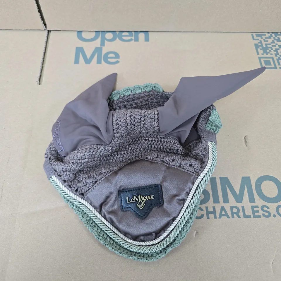 LEMIEUX CLASSIC CROCHET FLY HOOD - M