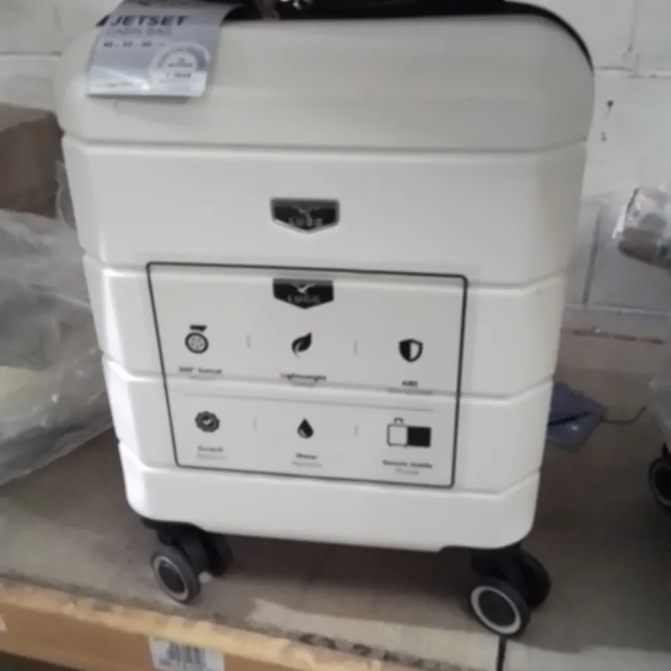 LUGG JETSET CABIN BAG WHITE