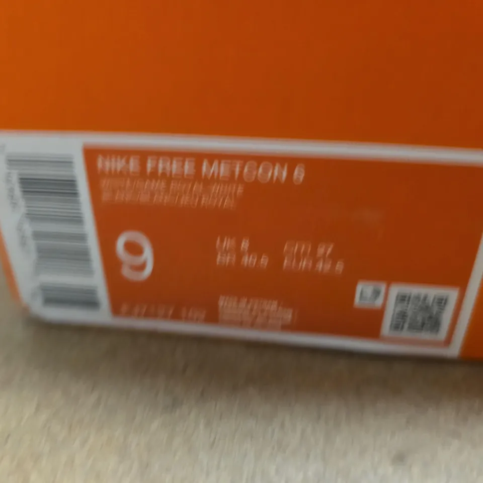 BOXED PAIR OF NIKE FREE METCON 6 TRAINING SHOES – WHITE/BLUE, UK 8 