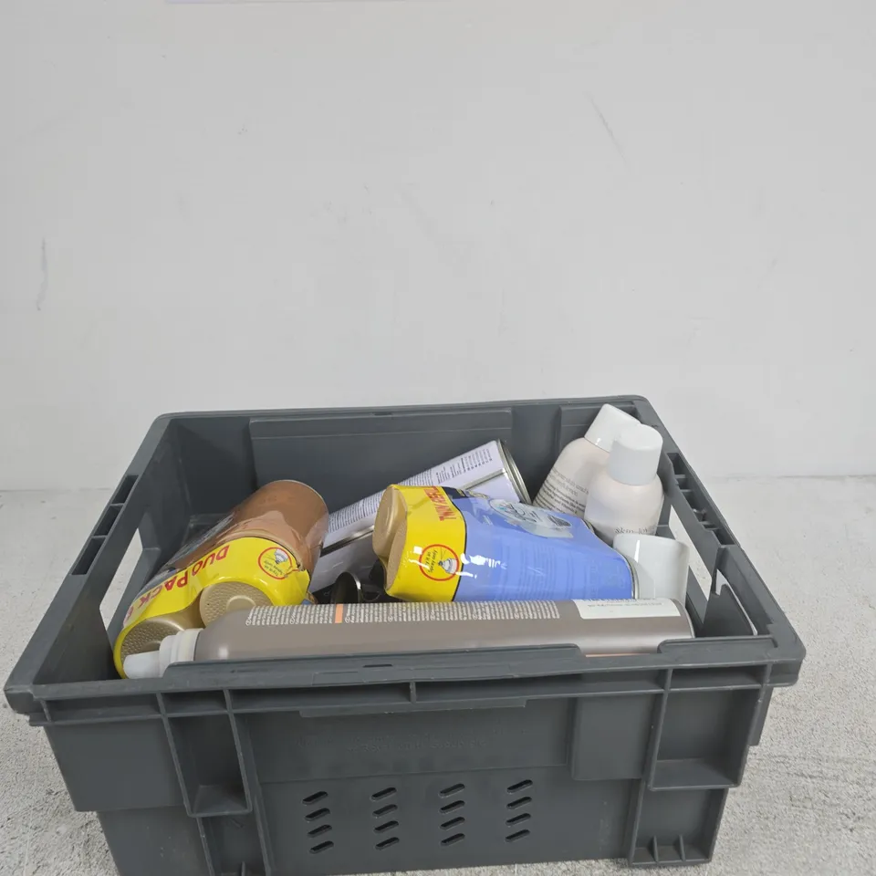APPROXIMATELY 10 ASSORTED ITEMS INCLUDING JAWHARA BY MAISSA DEODORANT, BOHLE GLASS CLEANER AD WELLA NATURAL VOLUME EIMI