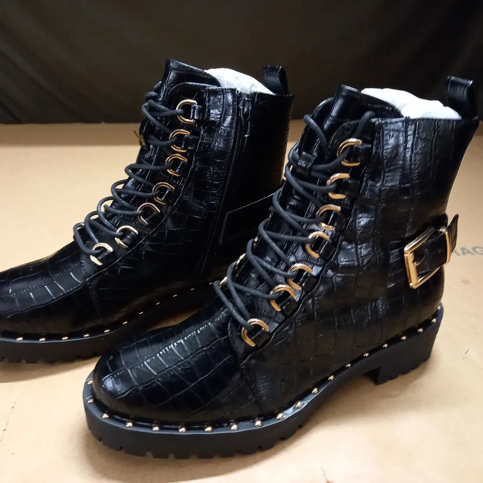 PAIR OF ASOS DESIGN AURA LACE UP HIKER BOOTS IN BLACK CROC - UK 7