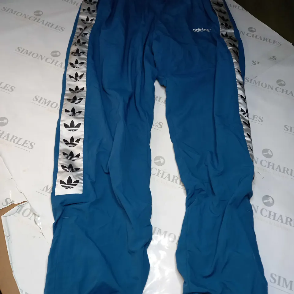ADIDAS TRACKSUIT BOTTOMS IN BLUE - UK MEDIUM
