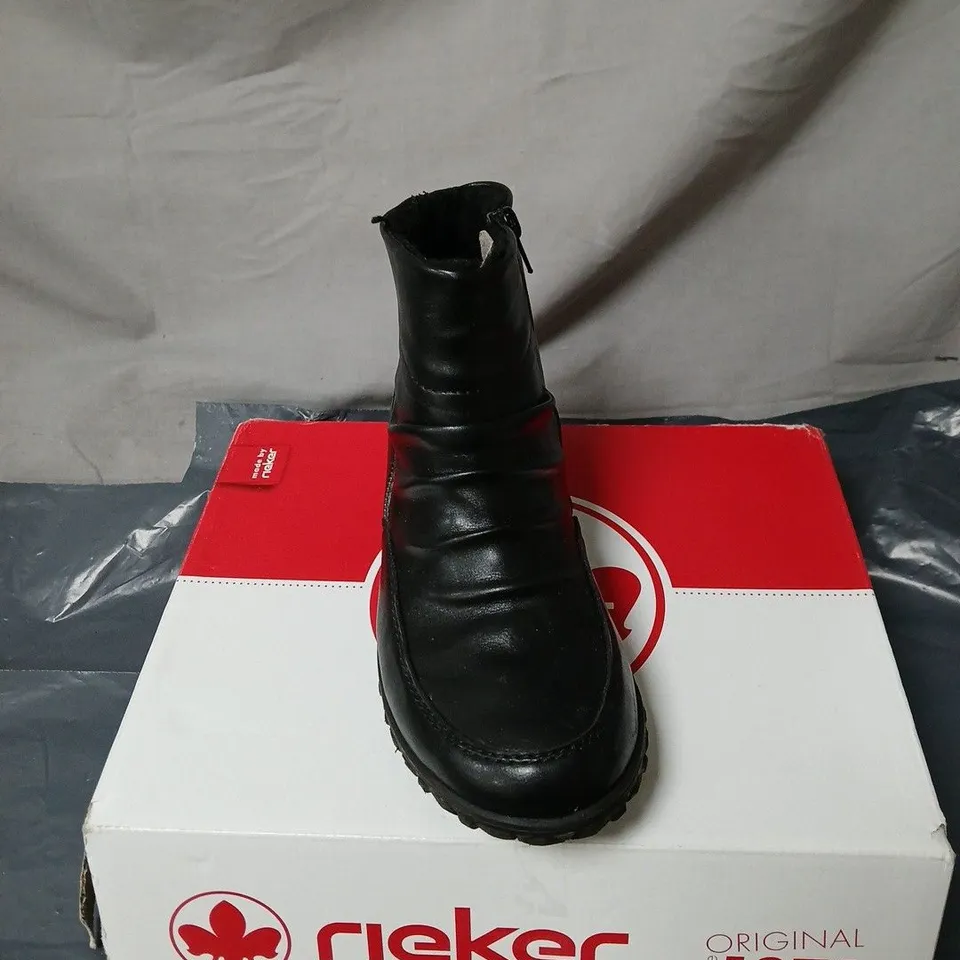 RIEKER BLACK ANKLE BOOTS SIZE 38 BOXED