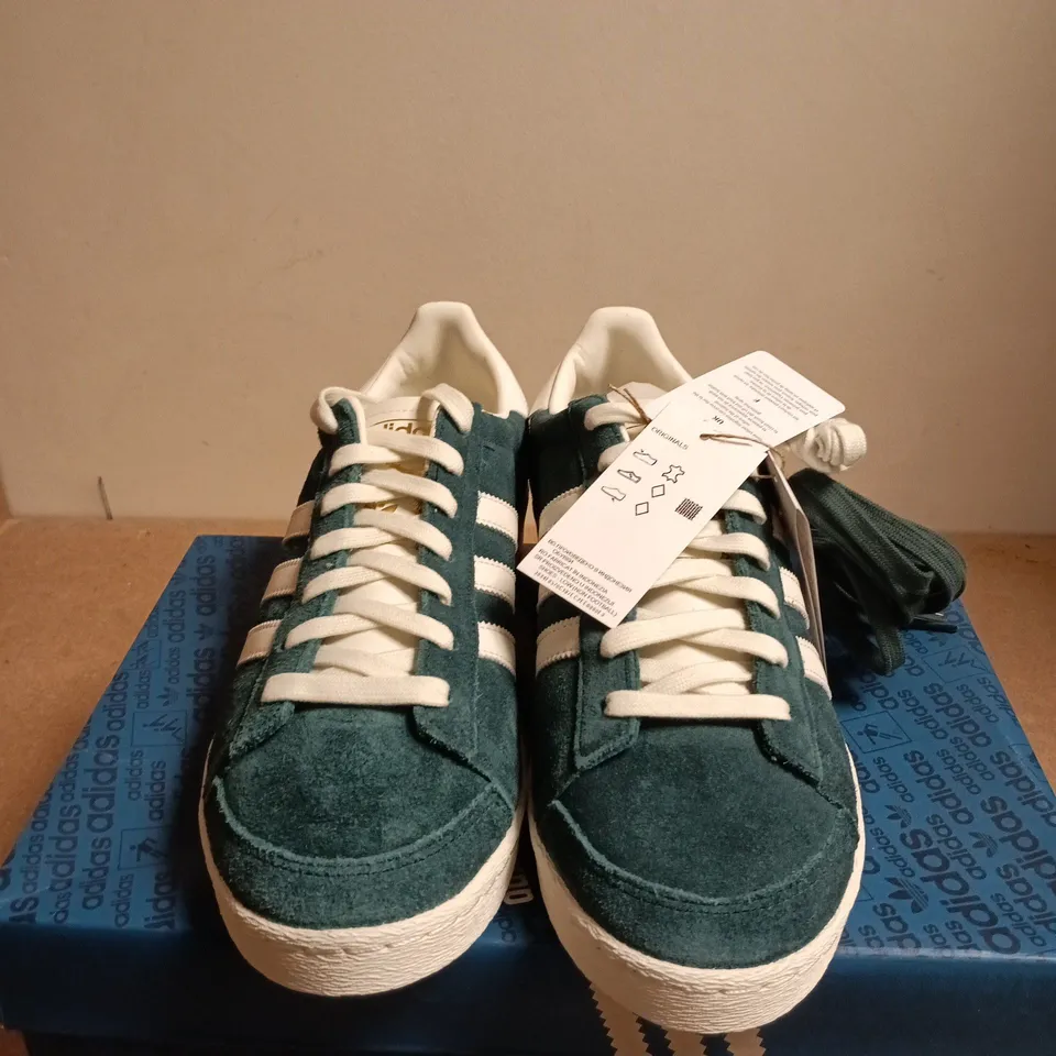 BOXED PART OF ADIDAS JABBAR LO GREEN SUEDE TRAINERS – UK 9.5