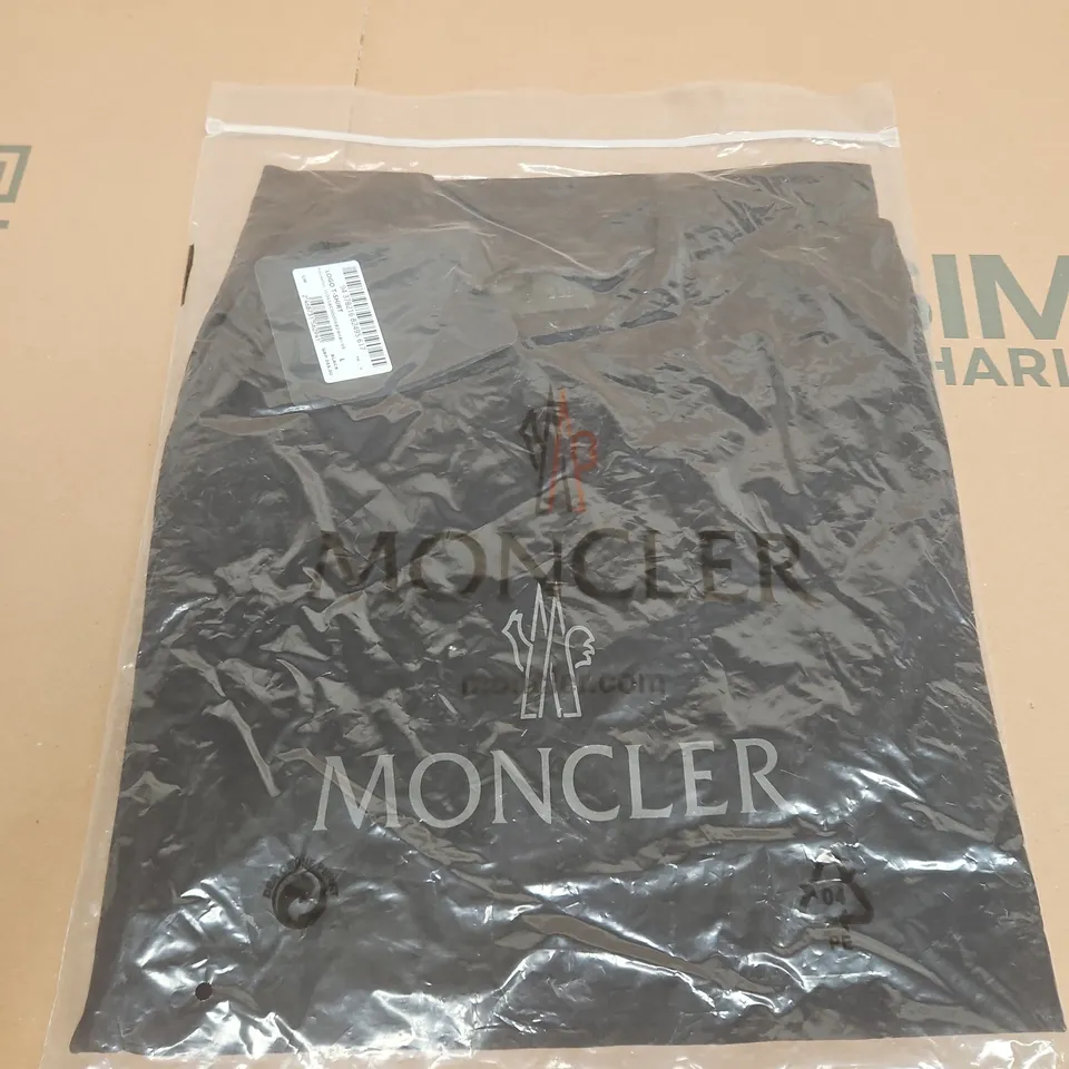 MONCLER BLACK LOGO TEE SIZE L
