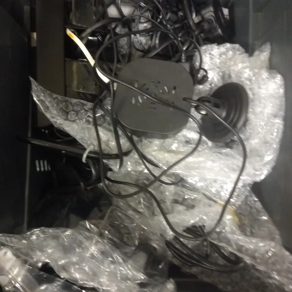 APPROXIMATELY 15 ASSORTED A/V & NETWORKING PRODUCTS TO CONTAIN ROUTERS, ETHERNET CABLES, 4G ROUTER ETC 