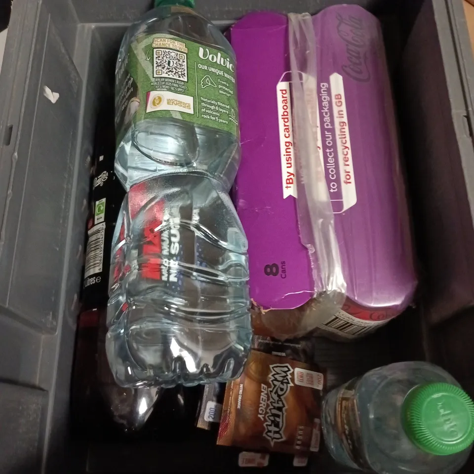 APPROXIMATELY 15 ASSORTED DRINKS ITEMS TO INCLUDE - PEPSI MAX, DR PEPPER AND THIRSTY? ELECTROLYTES