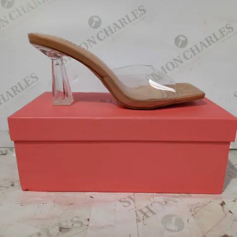 BOXED PAIR OF SIMMI LONDON CLEAR STRAP OPEN TOE BLOCK HEELS IN NUDE COLOUR UK SIZE 6