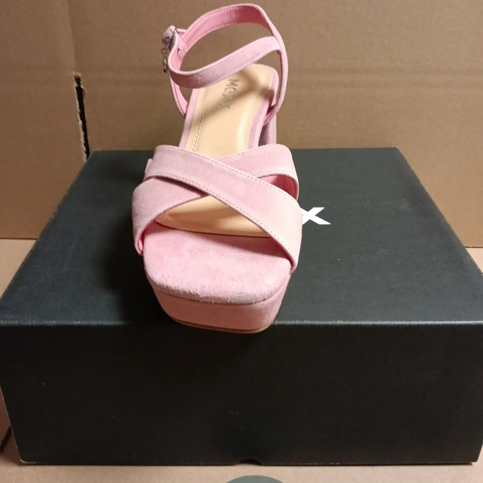 BOXED PAIR OF MEXX NALINA PINK PLATFORM SANDALS – UK 5 