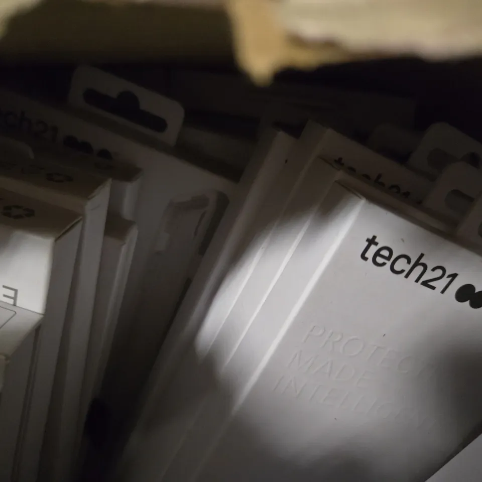 A LARGE QUANTITY OF TECH21 EVO ELITE CASES IN SILVER & ROSE GOLD 