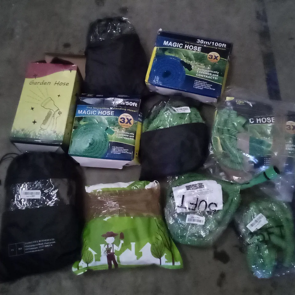 PALLET OF ASSORTED GARDEN HOSES