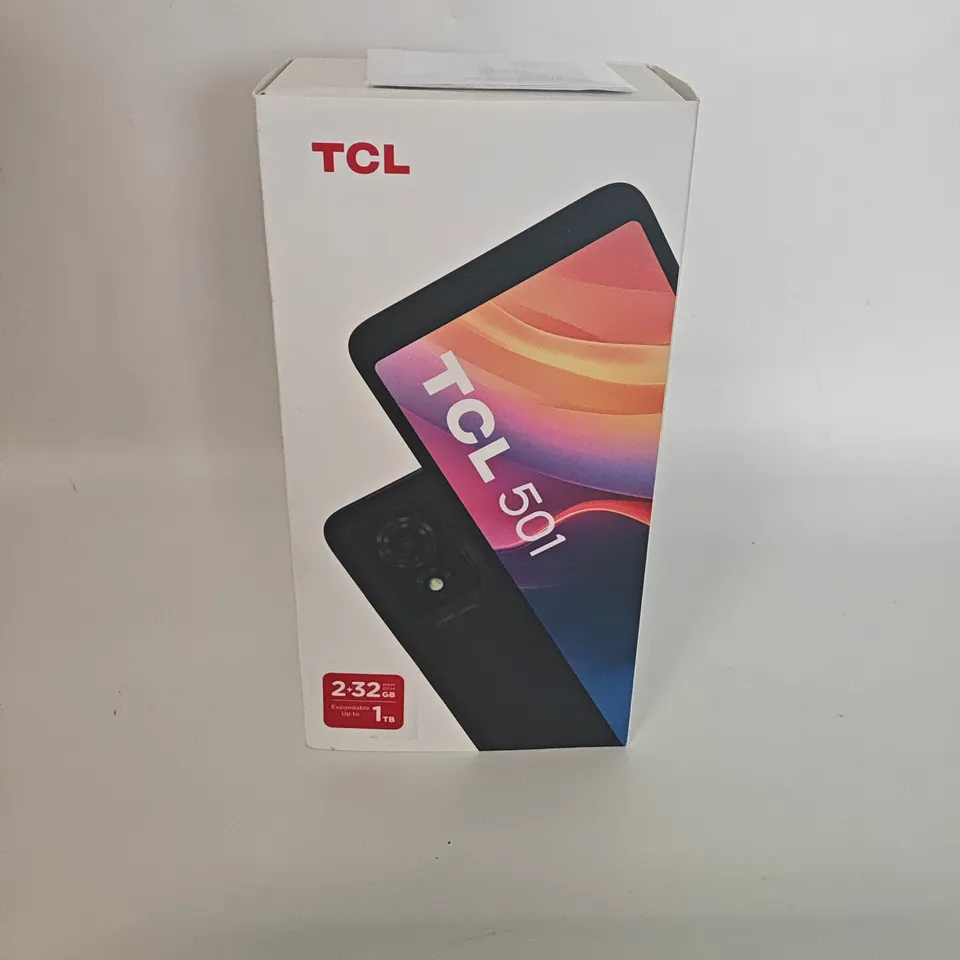 BOXED TCL 501 2/32GB IN BLACK - T433D