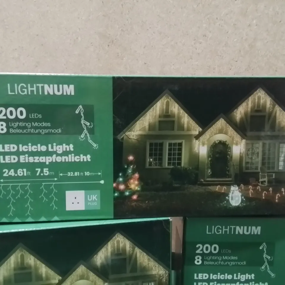 LARGE BOX CONTAINING VARIOUS ASSORTED LIGHT BULBS ECT.
