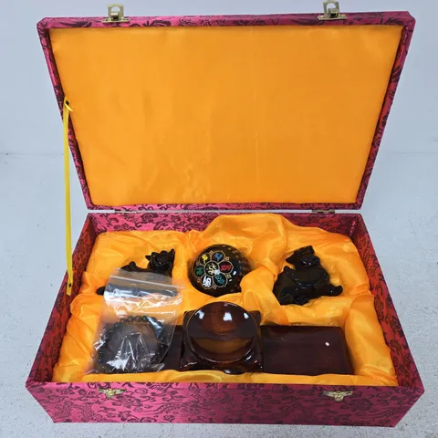 ORIENTAL DECORATIVE ORB AND DRAGON FIGURINES SET