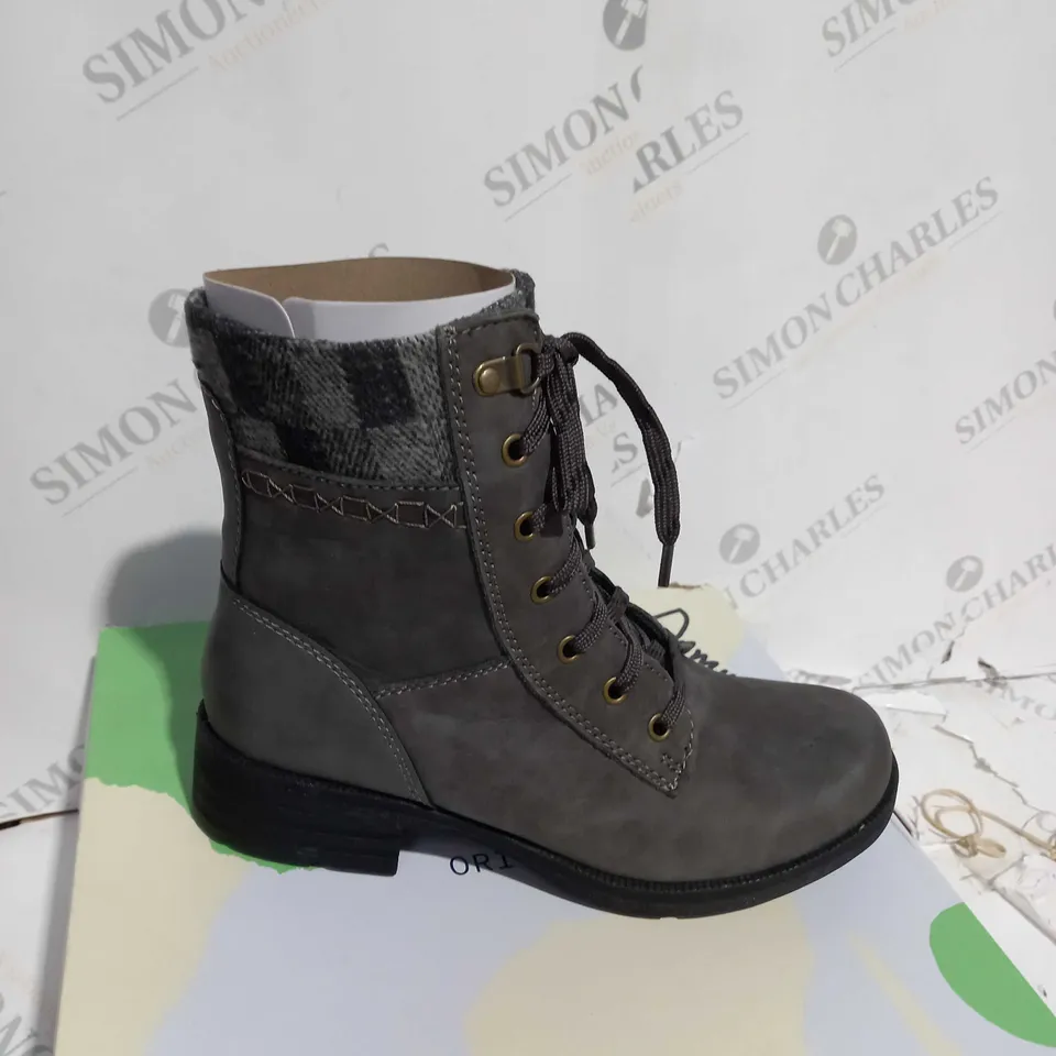 EARTH ORIGINS SUEDE HIKE BOOT SIZE 3