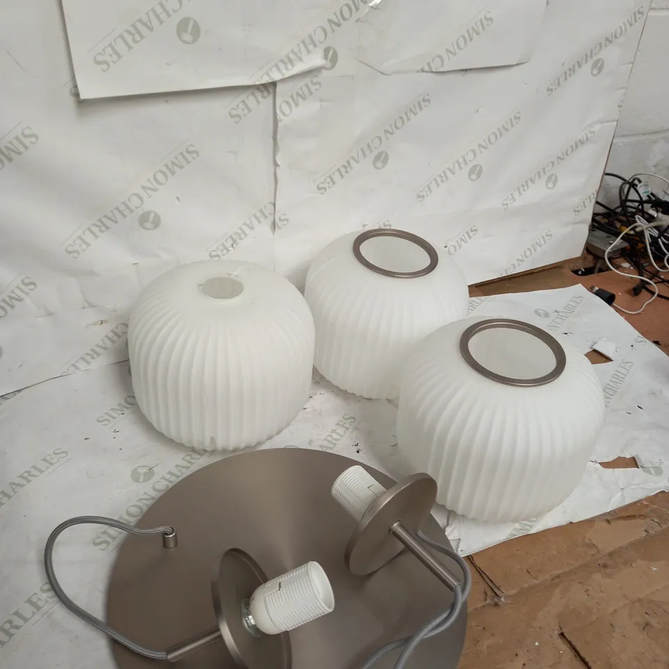 3 GLASS PENDANT CLUSTER CEILING LIGHT 