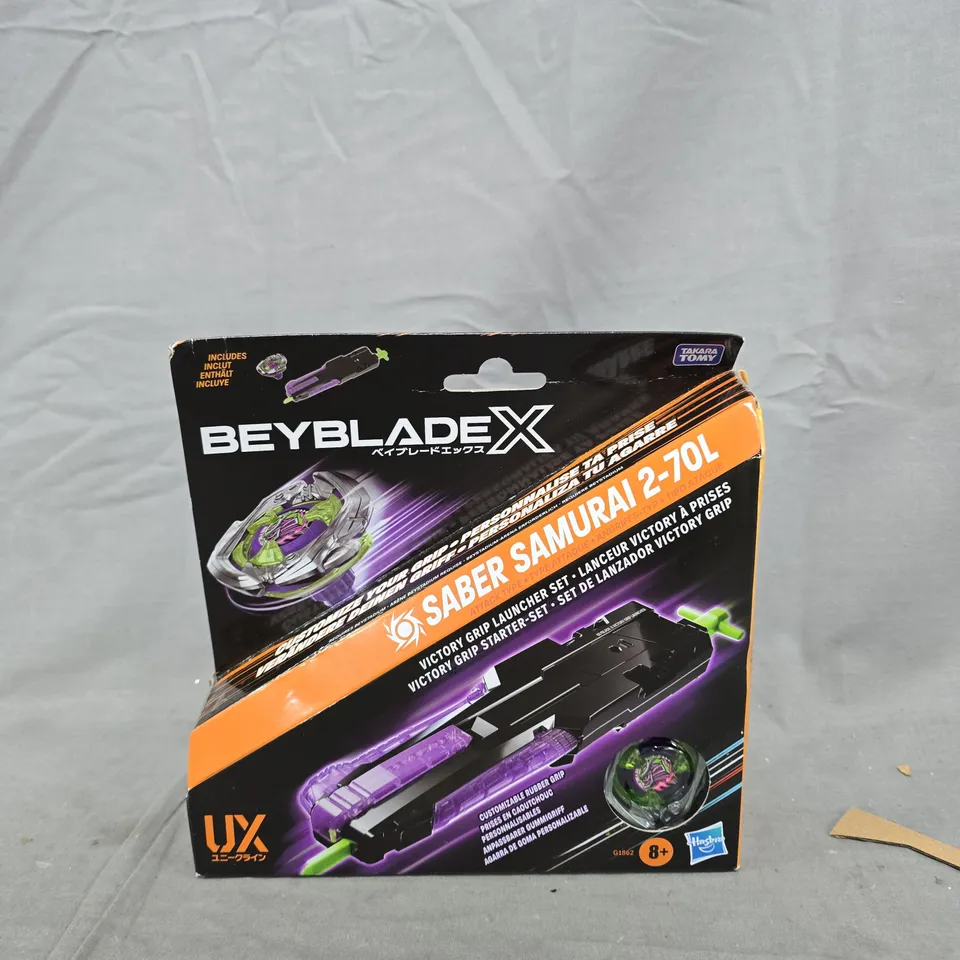 BEYBLADE SABER SAMURAI 2-70L VICTORY GRIP STARTER SET – BOXED