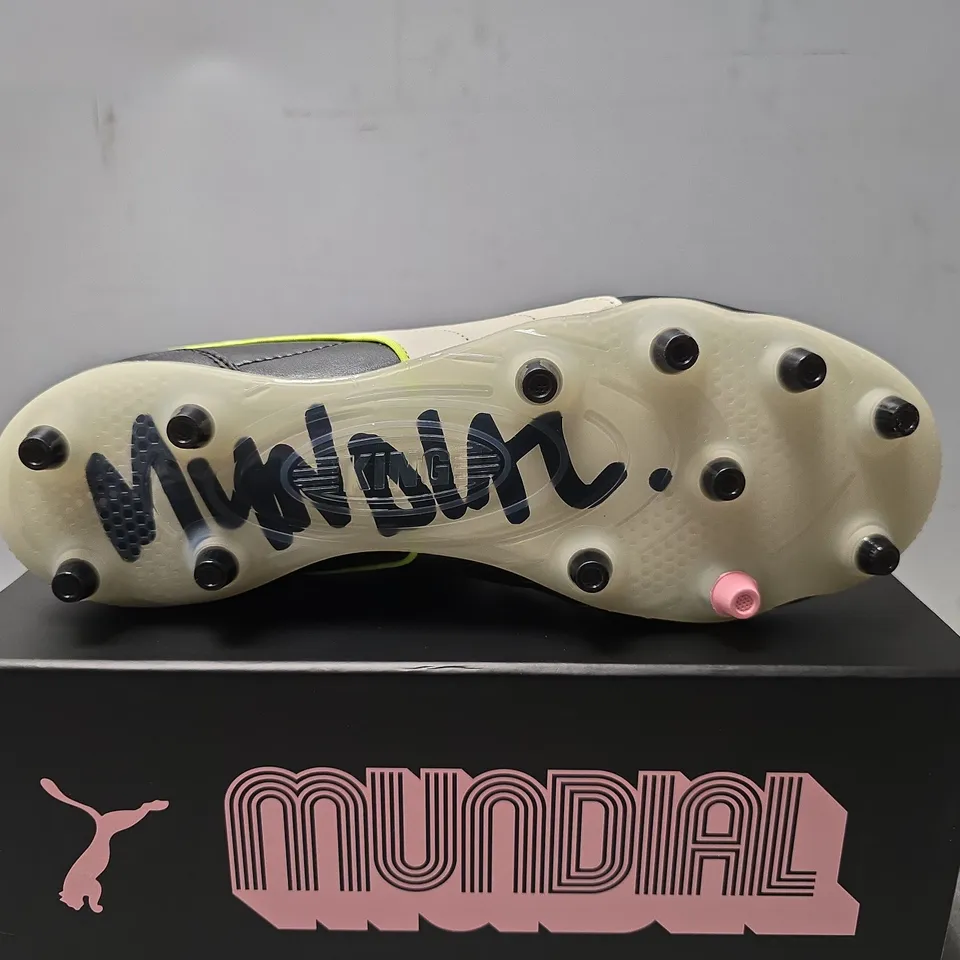 BOXED PUMA KING TOP X MUNDIAL FOOTBALL BOOTS IN BLACK - SIZE UK 9 