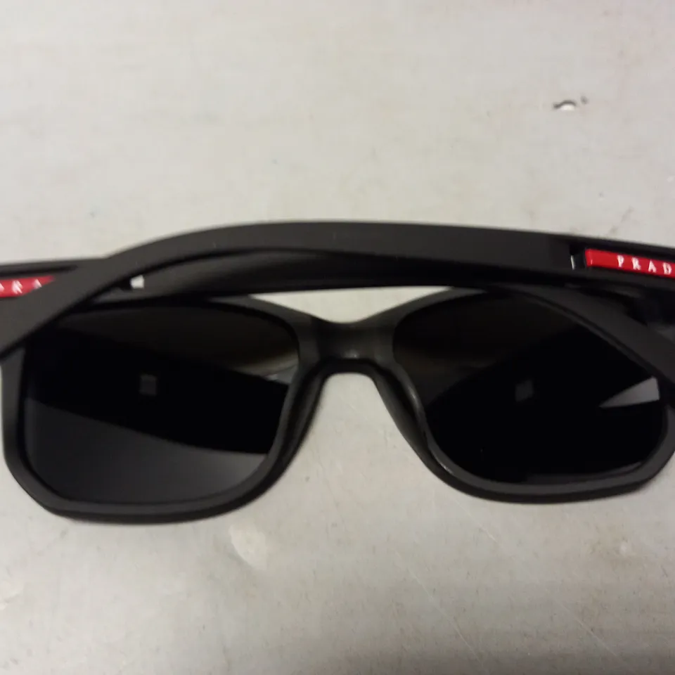 BOXED PRADA SUNGLASSES (5101)